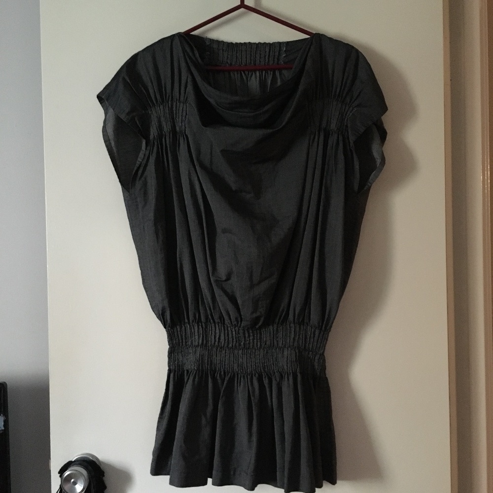 ISSEY MIYAKE Grey Cotton Blend Smocked Waist + Shoulders Top 2 M